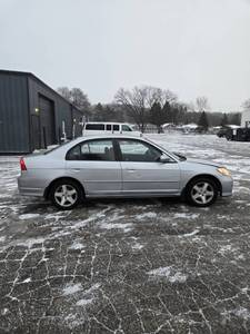 2005 HONDA CIVIC DX 4 CYLINDERS 1.7 L RUNS AND DRIVES