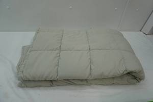 lot 77 image: Down Comforter Throw Size
