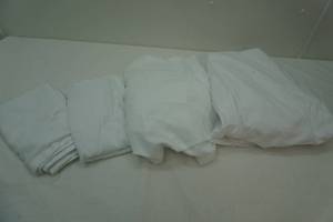 lot 80 image: Queen Sheet Set