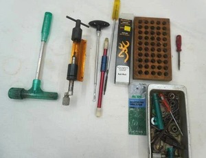 lot 160 image: Reloading Tools and Accessories