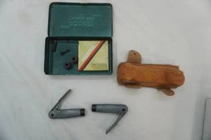 lot 173 image: Large Rifle Bench Rest, Leather Rifle Rest