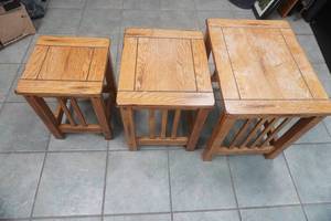 lot 183 image: Wooden Nesting Side Tables 3ct
