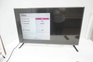 lot 213 image: LG Flat screen TV,42 inch Screen