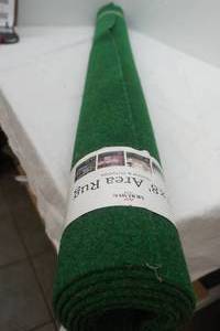 lot 216 image: Mohawk area rug ,indoor & outdoor 6 x8, new