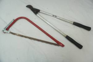 lot 218 image: Bow Saw & Ames Bolt Cutter