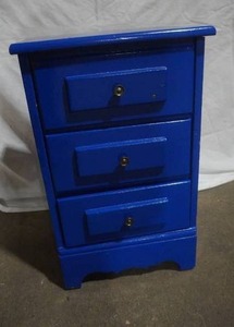 lot 250 image: 3-Drawer Wooden Night Stand