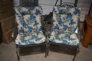 lot 254 image: Metal Patio Chairs and Cushions. (bounce)