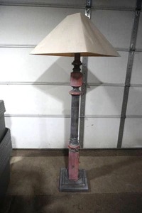 lot 257 image: Floor Lamp 58 tall