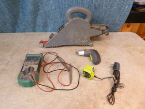 lot 16 image: Garage Tools