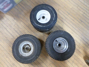 lot 28 image: 3 Lawn Mower Tires on Rims