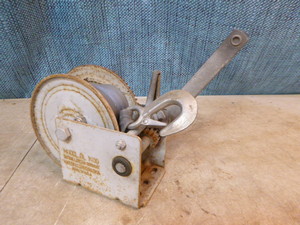 lot 47 image: Dutton-Lainson Marine and Utility Winch