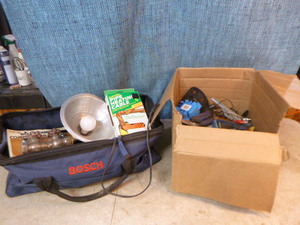 lot 79 image: Garage Items