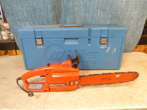 lot 82 image: SearsCraftsman 14 Electric Chains Saw with Case
