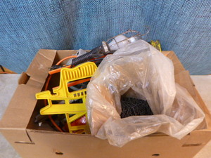 lot 101 image: Garage Items