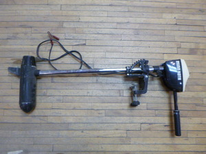 lot 125 image: Minn Kota Trolling Motor