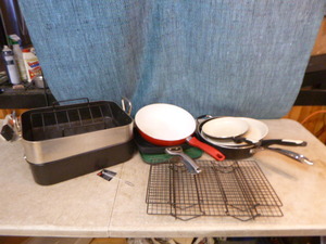 lot 136 image: Roasting and Frying Pans