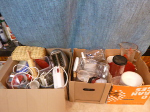 lot 139 image: Kitchen Items