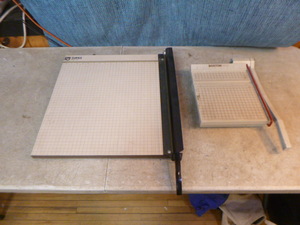 lot 190 image: 2 Paper Cutters