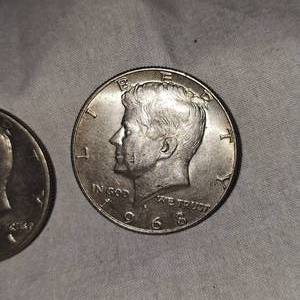 lot 10 image: 1968 Kennedy 40% and 1971 Kennedy Halfs 50c