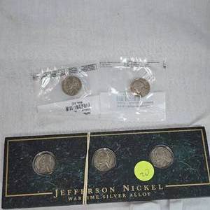 lot 20 image: Lot of 5 War Nickels, Jeffersons 5c