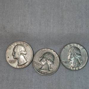 lot 31 image: 3-1950s-60s Silver Washington 25c