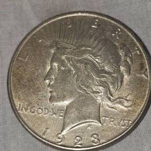 lot 58 image: 1923 S Peace Dollar