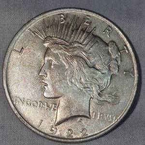 lot 65 image: 1922 Peace $1 VF