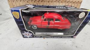 lot 176 image: Motor Max 1949 Mercury Fire  Chief, As New in Box