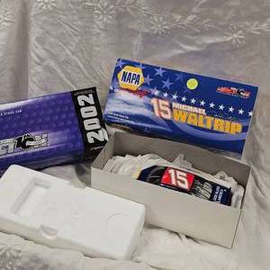 lot 69 image: Action 124Napa Michael Waltrip #15, As New, In Box