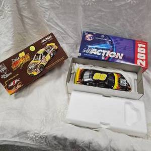 lot 86 image: Action 124 UPS Dale Jarett #88