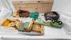 lot 159 image: Structo by Ertl Trucks n Dump Trucks