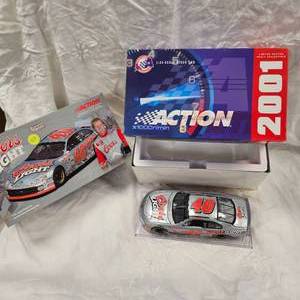lot 97 image: Action 124 Coors Lite Sterling Marlin #40