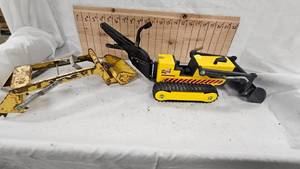 lot 143 image: Tonka Track Hoe and Loader