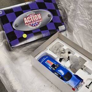 lot 137 image: Action Platinum NHRA 124 Pioneer Tom Hoover