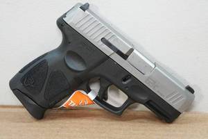 lot 9332 image: NEW Taurus G3C .40 S&W Semi-Auto Pistol - 3 Magazines