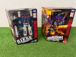 lot 43 image: Transformers Generations Galvatron & Ultra Magnus