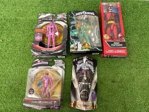 lot 72 image: Power Ranger Mixed Figures