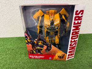lot 95 image: Transformers Generations Bumblebee Leader Class