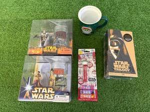 lot 130 image: Star Wars Mixed Lot