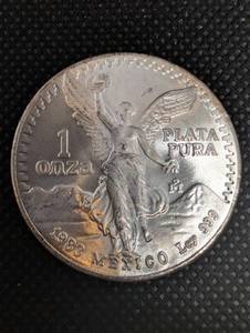 lot 52 image: 1983 Mexico Libertad 1 Ounce .999