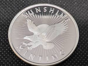 lot 55 image: Sunshine Minting Silver Round 1 oz .999 Fine Silver