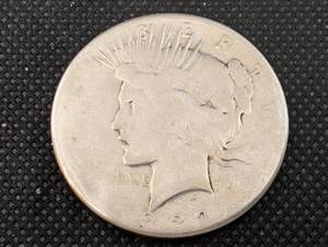 lot 77 image: 1922-S Peace Dollar
