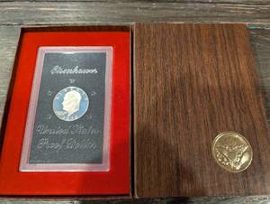 lot 122 image: Eisenhower Dollar Proof - United States of America - 1972 One Dollar Coin