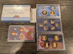 lot 179 image: United States Mint 2009 Proof Set & Presidential $1 Coin Proof Set - Coin Lot