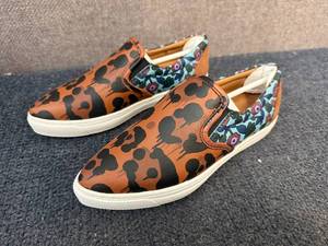 lot 20 image: Coach Wildbeast Nappa - Size 5M