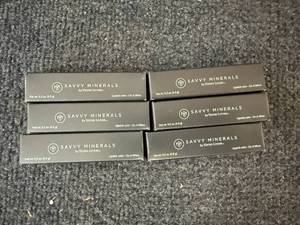 lot 42 image: 6 Sticks Of Savvy Minerals Lipstick