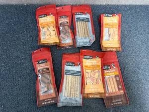 lot 60 image: 8 Packs Of Ol Roy Dog Treats And Chews