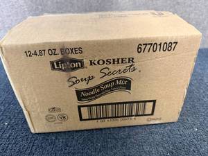 lot 177 image: 12 Boxes Of Lipton Noodle Soup Mix