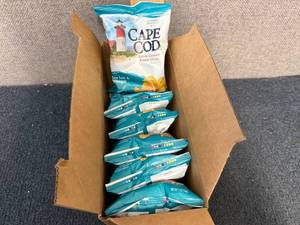 lot 197 image: 6 Bags Of Cape Cod Sea Salt And Vinegar Chips