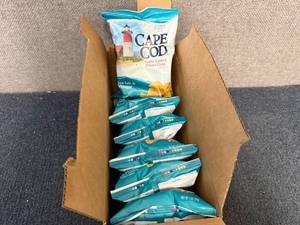 lot 200 image: 6 Bags Of Cape Cod Sea Salt And Vinegar Chips